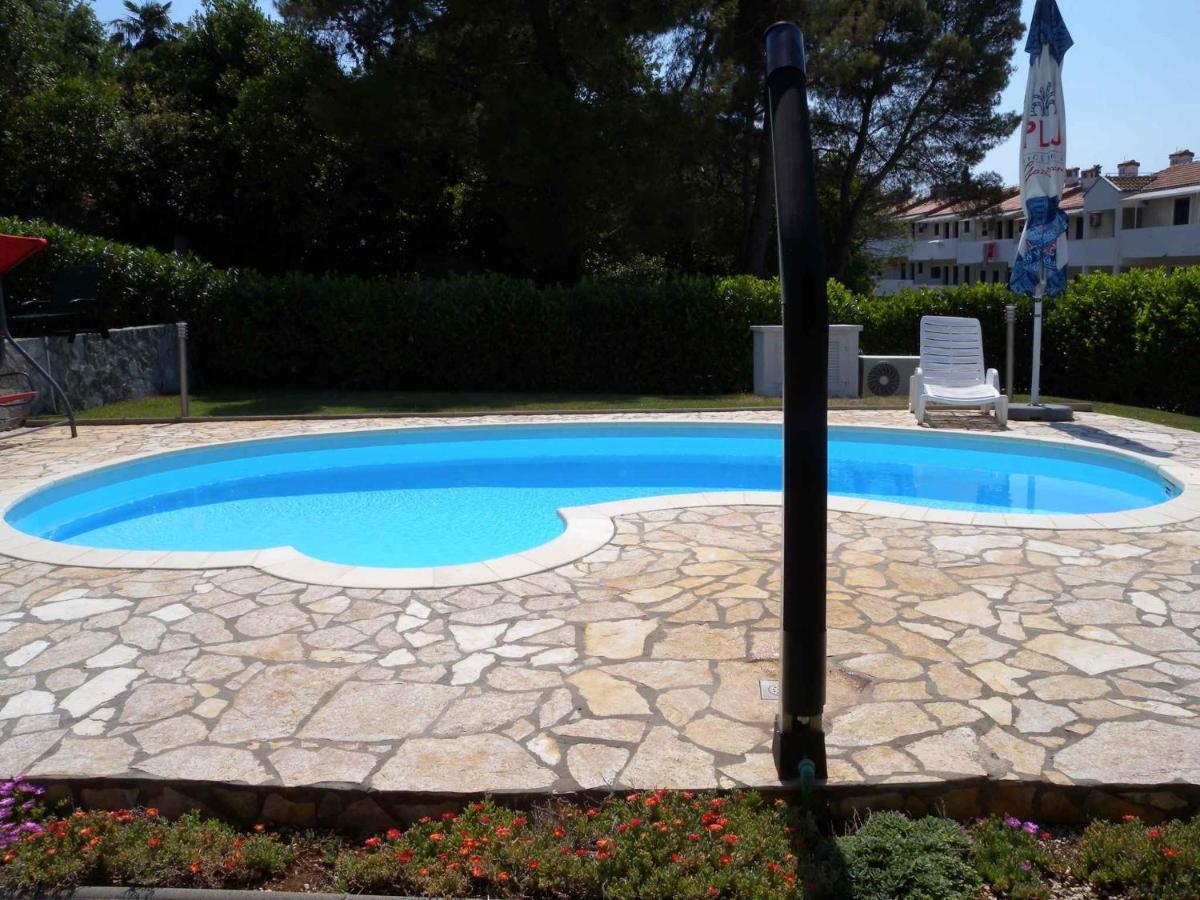 Holiday Home In Malinska/Insel Krk 13031 المظهر الخارجي الصورة