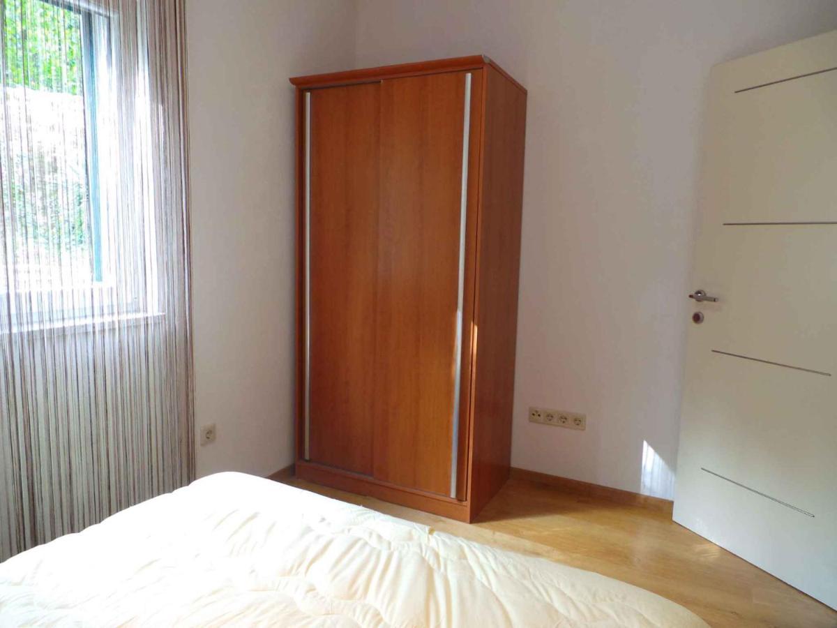 Holiday Home In Malinska/Insel Krk 13031 المظهر الخارجي الصورة