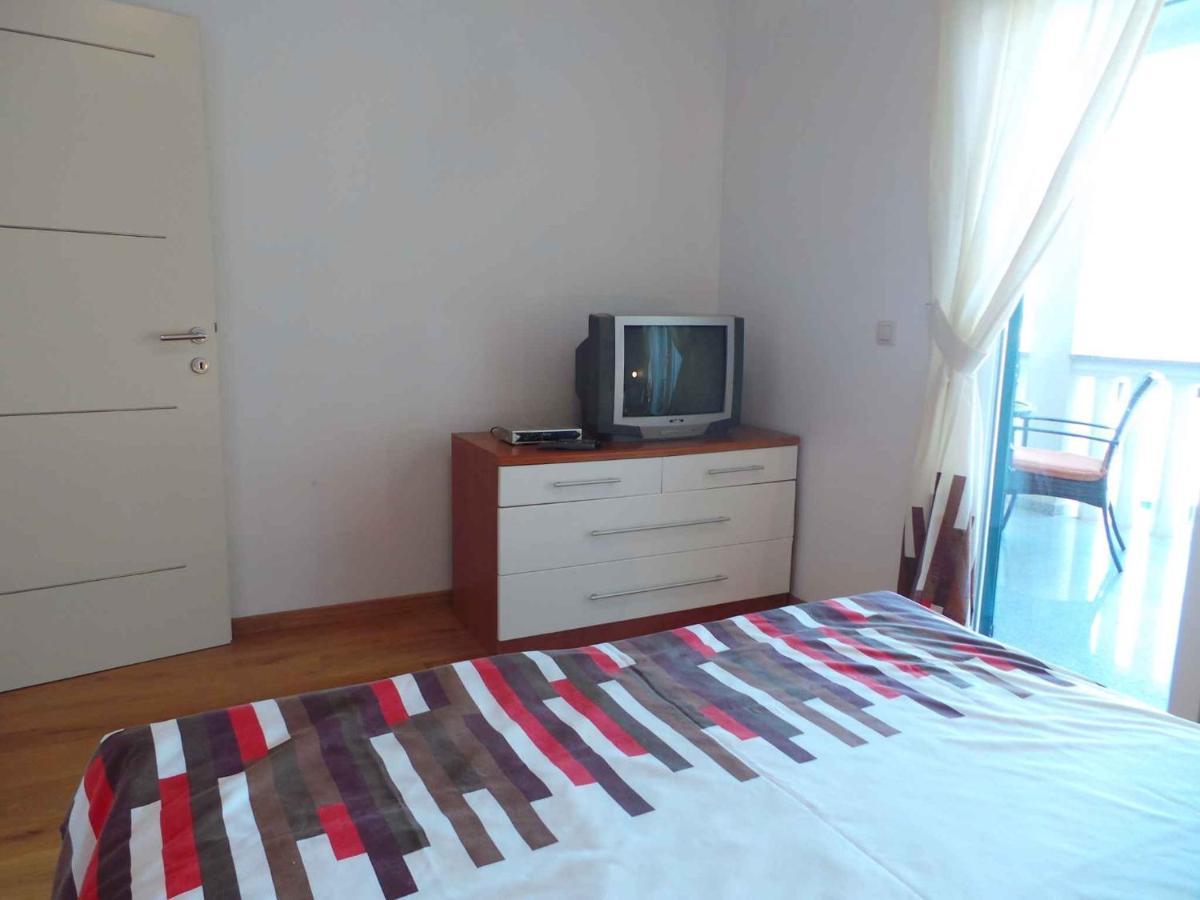 Holiday Home In Malinska/Insel Krk 13031 المظهر الخارجي الصورة